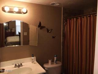 6929 Wilshire Dr, Phoenix AZ  85035-1416 exterior