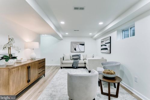 4207 Eads St, Washington DC 20019-3440 exterior