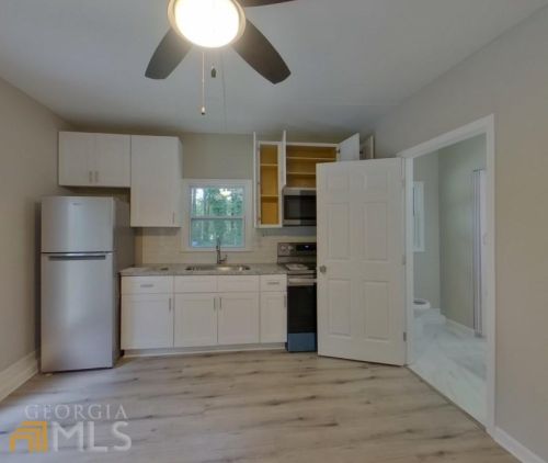 2480 County Line Rd, Atlanta GA  30331-6545 exterior