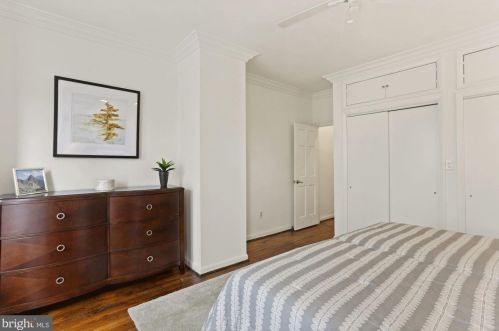 407 5 St, Washington DC 20003-2051 exterior