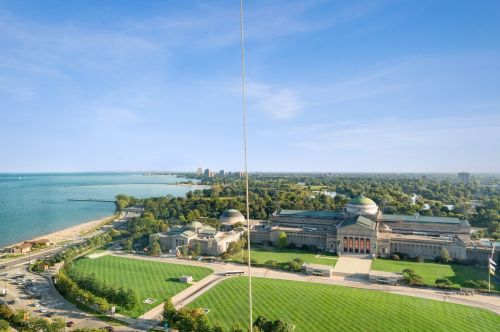 1700 56th St, Chicago IL 60637-1970 exterior