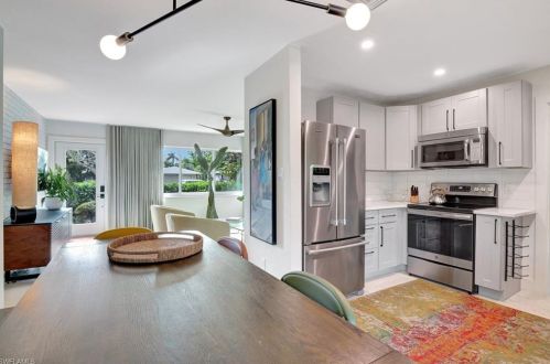 1391 Hilltop Dr, Naples FL exterior