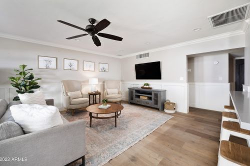 3809 51st St, Phoenix AZ  85018-6118 exterior