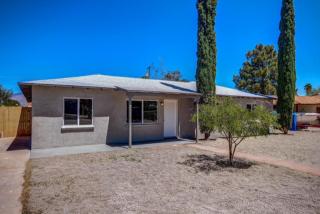 5367 Eastland St, Tucson, AZ 85711-4449