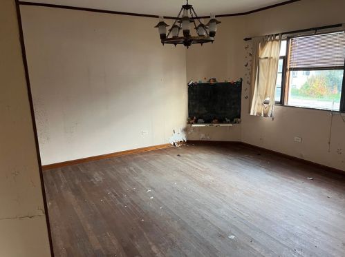 1242 Indiana Ave, Monaca, PA 15061-1912