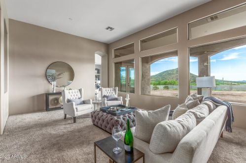 44822 3 St, Phoenix AZ 85087-8639 exterior