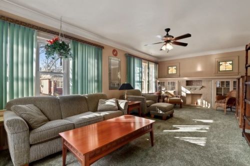 9729 Seeley Ave, Chicago, IL 60643-1639