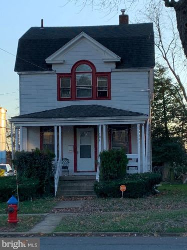 201 Pkwy Ave, Trenton NJ 08618-2914 exterior