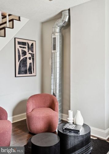 2564 Collins St, Philadelphia PA  19125-1725 exterior