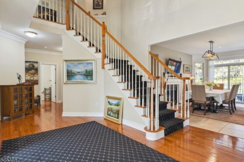 14 Whitbay Dr, Town Center NJ  07052-6603 exterior