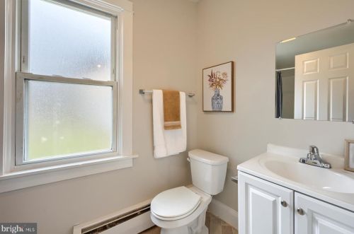 654 Poplar St, Lancaster PA 17603-5535 exterior