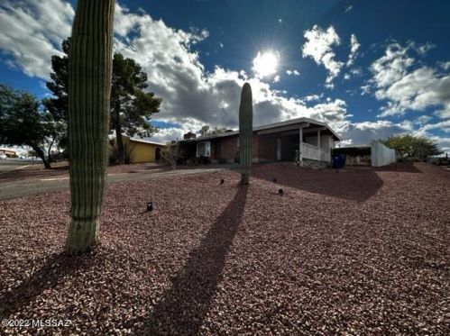 1731 Old Pueblo Dr, Tucson, AZ 85745-1836