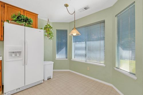 922 Springer Dr, Turlock CA 95382-0273 exterior