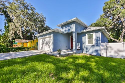 8704 El Portal Dr, Tampa FL  33604-1223 exterior