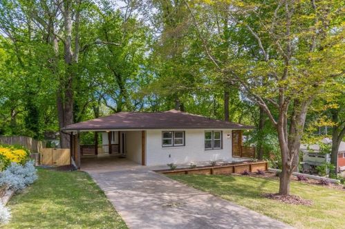 1897 Dorsey Ave, Atlanta GA  30344-6846 exterior