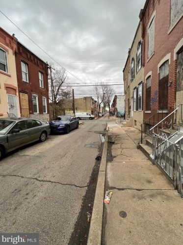 2266 Cleveland St, Philadelphia, PA 19132-4325