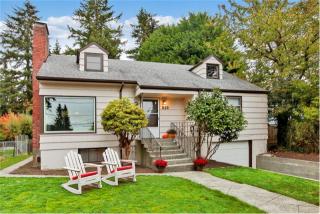 520 137 St, Seattle WA  98059-7643 exterior