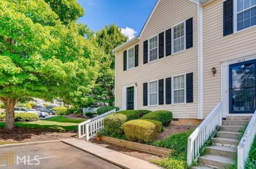 3413 Bayshore Dr, Atlanta, GA 30340-4240