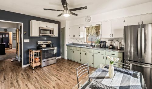 3625 Whitnall Ave, Milwaukee WI 53207-4461 exterior