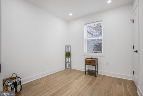 702 19 St, Washington DC 20002-4077 exterior