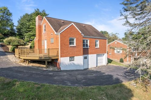 1299 Morrow Rd, Pittsburgh PA  15241-3501 exterior