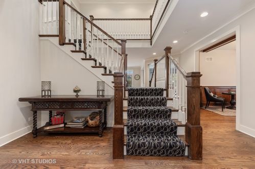 111 Clinton Ave, Elmhurst IL 60126-2906 exterior