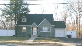 1036 Palisade Ave, Teaneck NJ  07666-3429 exterior