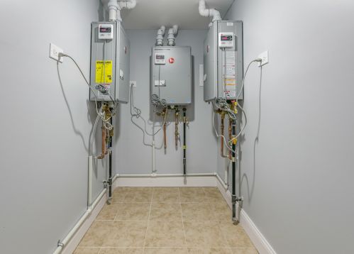 5410 Kimball Ave, Chicago IL  60625-4620 exterior