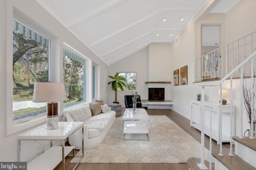 6107 Benalder Dr, Bethesda MD  20816-1007 exterior