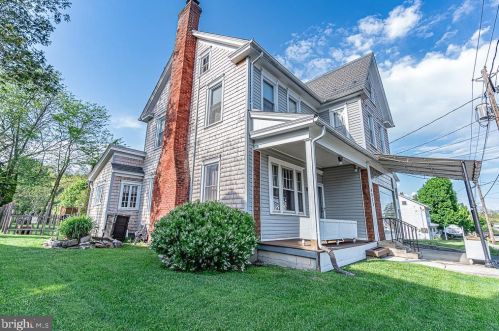 4033 Main St, Slatington, PA 18080