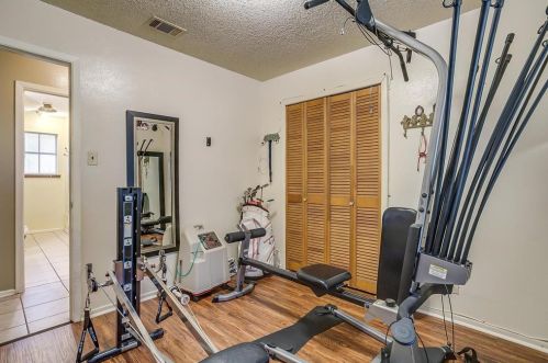 240 Cindy Ln, Burleson TX 76028-3842 exterior