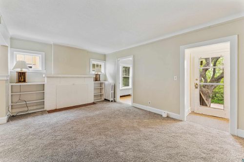 2019 6 St, Duluth MN 55806-2551 exterior