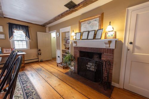 148 King St, Concord NH 03303-2111 exterior