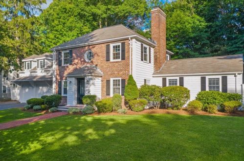 220 Greenwood St, Newton, MA 02459-3043