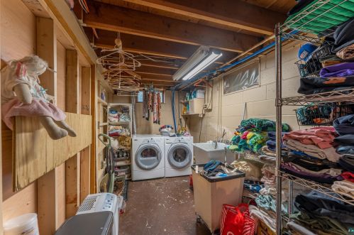 1765 Moss Rdg Rd, Ely MN 55731-9705 exterior