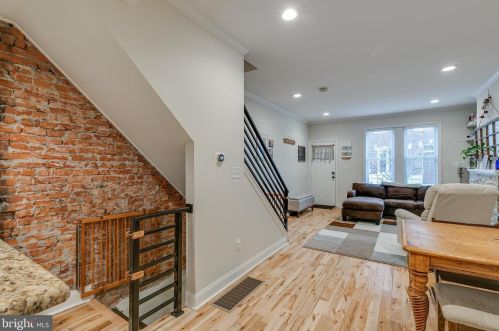 1843 Dudley St, Philadelphia PA 19145-2923 exterior