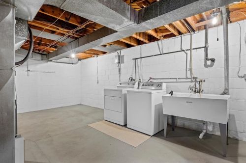 314 Janice Dr, Pittsburgh PA 15235-3021 exterior