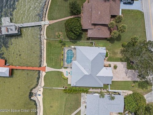 3010 Newfound Harbor Dr, Merritt Island FL 32952-2624 exterior