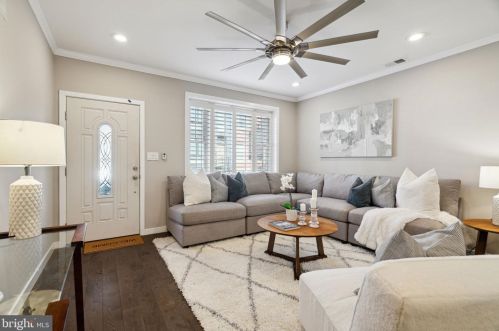 630 Catharine St, Philadelphia PA  19147-2937 exterior