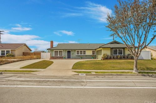 1849 Rolling Hl Dr, Fullerton CA 92835-2250 exterior