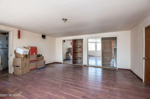 5749 Lee St, Tucson AZ 85719-3900 exterior