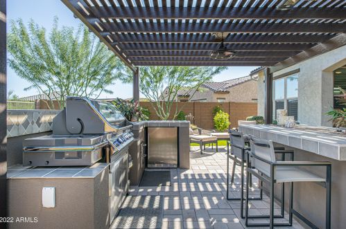 22417 29 Pl, Phoenix AZ 85040 exterior