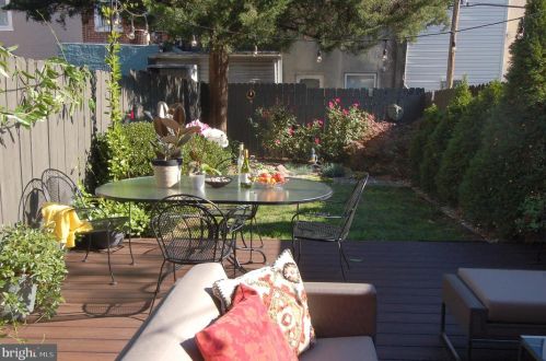 769 24 St, Philadelphia PA 19130-2539 exterior