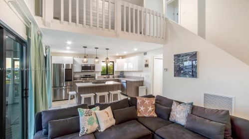 3 Eagle Dr, Key Largo FL  33037-3006 exterior