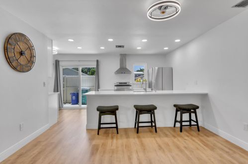 203 1 Cir, Boynton Beach FL 33435-7261 exterior