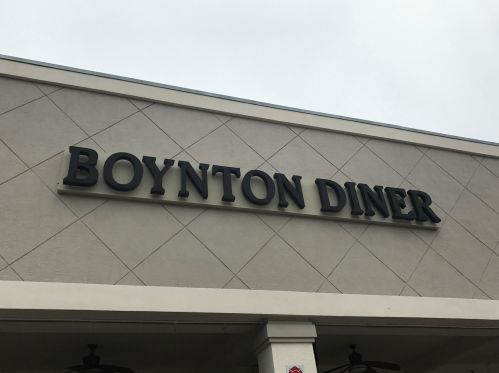 11 Surf Rd, Boynton Beach FL exterior