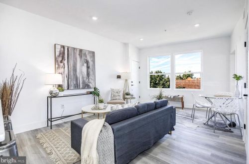 759 18th St, Washington DC 20009-1813 exterior