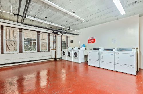 5135 Kenwood Ave, Chicago IL  60615-4003 exterior