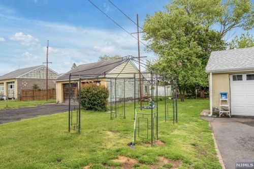 406 Boulevard, Outwater NJ  07026-2403 exterior