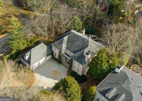 700 Brookwoods Trce, Atlanta GA 30342-2473 exterior